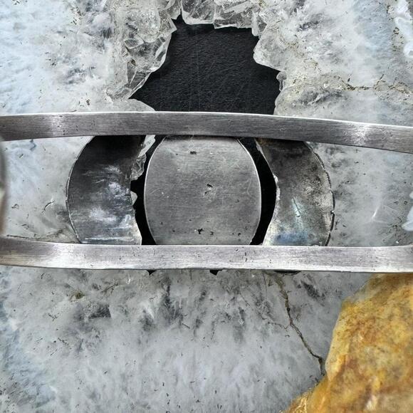 Vintage Native American Silver Oval Turquoise Decorated Split Shank Bracelet - Picture 6 of 10